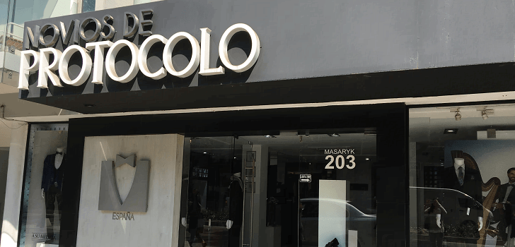 Protocolo se vuelve a ‘casar’ con El Palacio de Hierro y desembarca en Monterrey Protocolo se vuelve a ‘casar’ con El Palacio de Hierro y desembarca en Monterrey